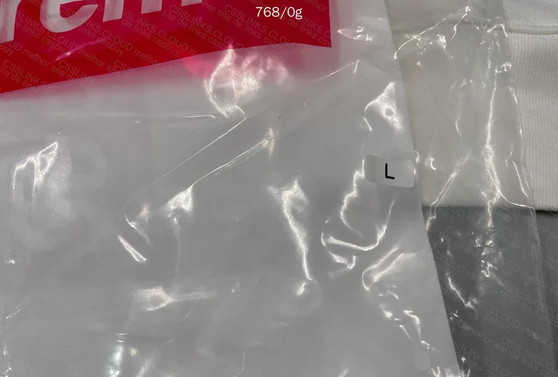 Supreme Hoodie 6