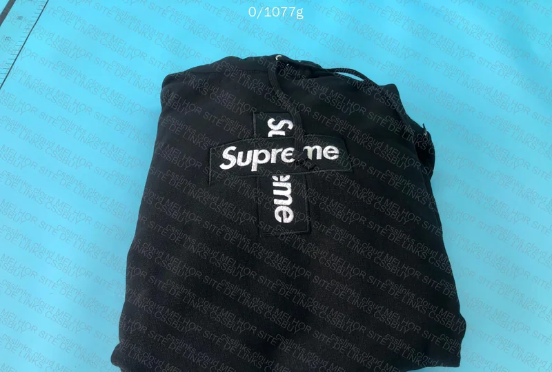 Supreme Hoodie