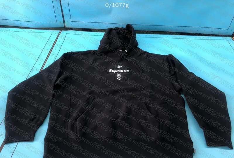 Supreme Hoodie 6