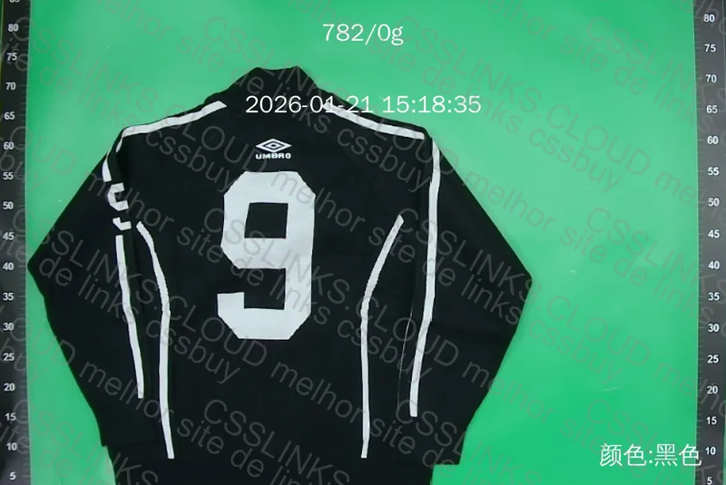 Moletom Supreme X Umbro 3