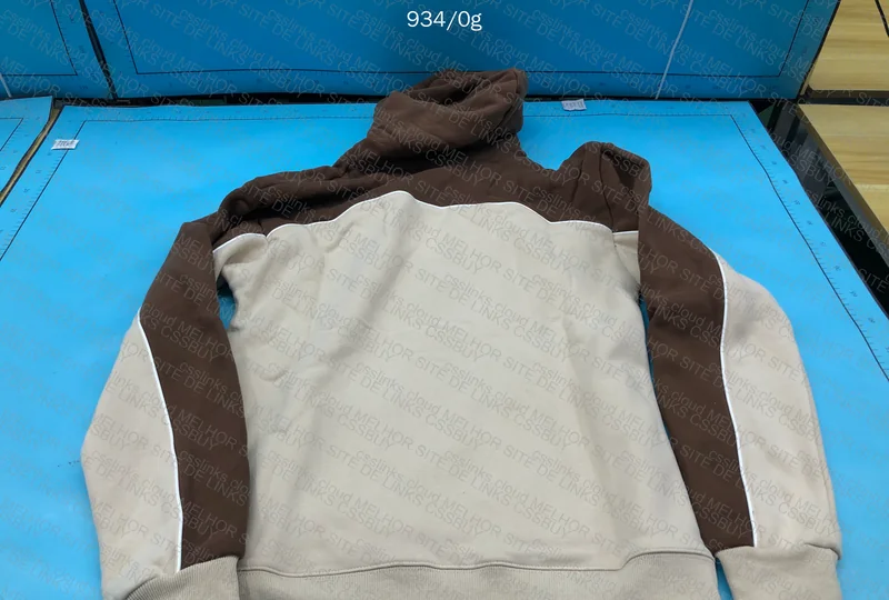 Syna Hoodie