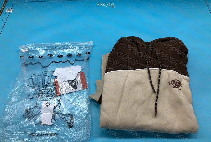 Syna Hoodie 2