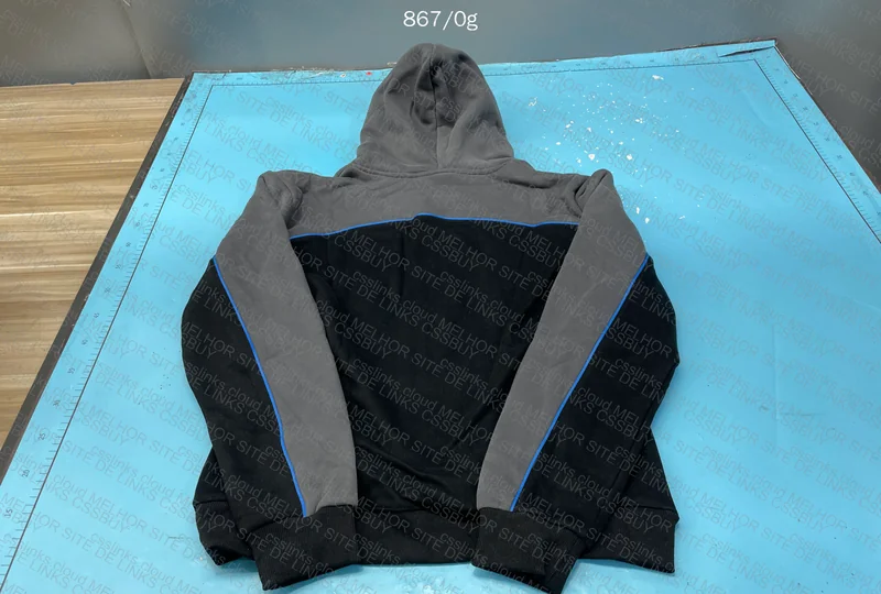 Syna Hoodie 3