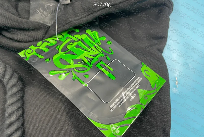 Syna World Hoodie 2