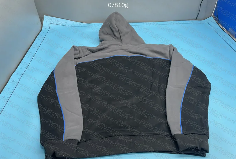 Syna World Hoodie 3