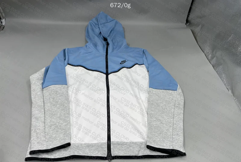 Tech Fleece Hoodie 4