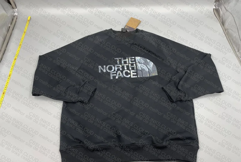 The North Face Hoodie - TNF