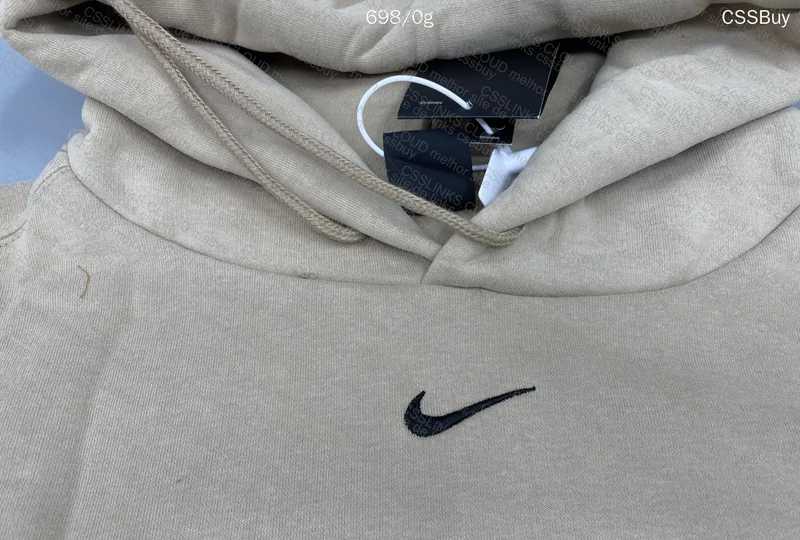 Travis Hoodie 2