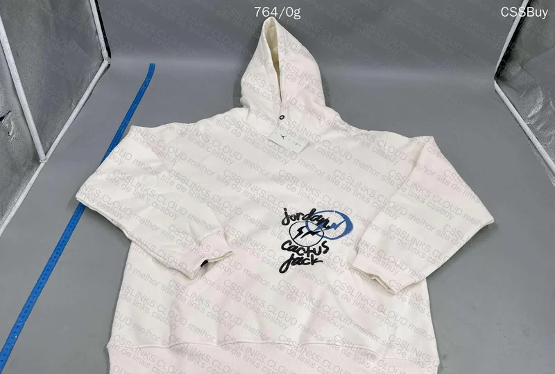 Travis Hoodie 3