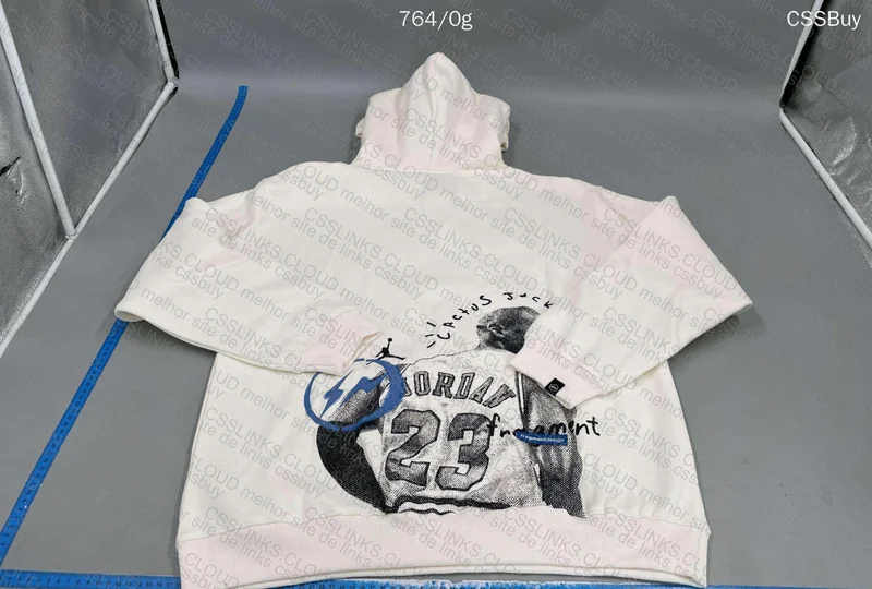 Travis Hoodie 5