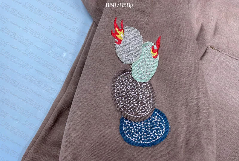Travis Hoodie 4