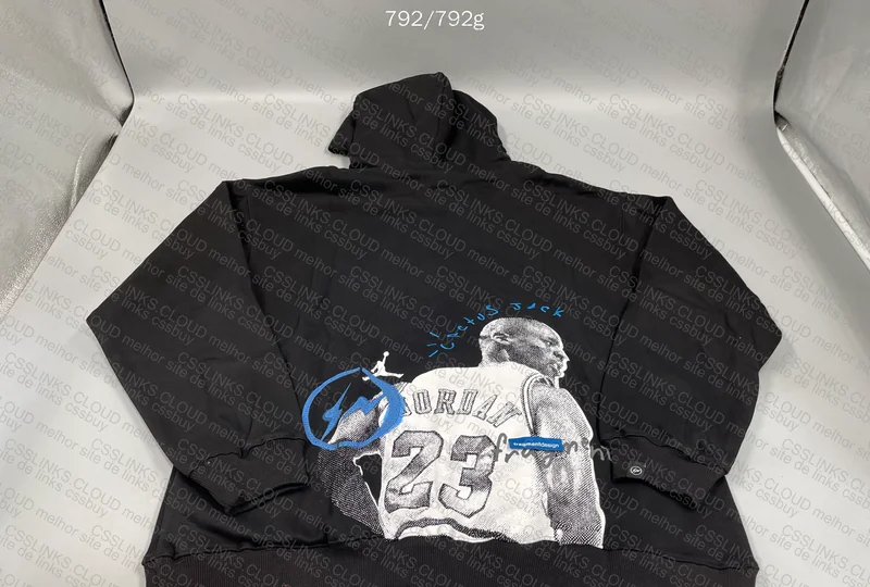Travis Hoodie 7