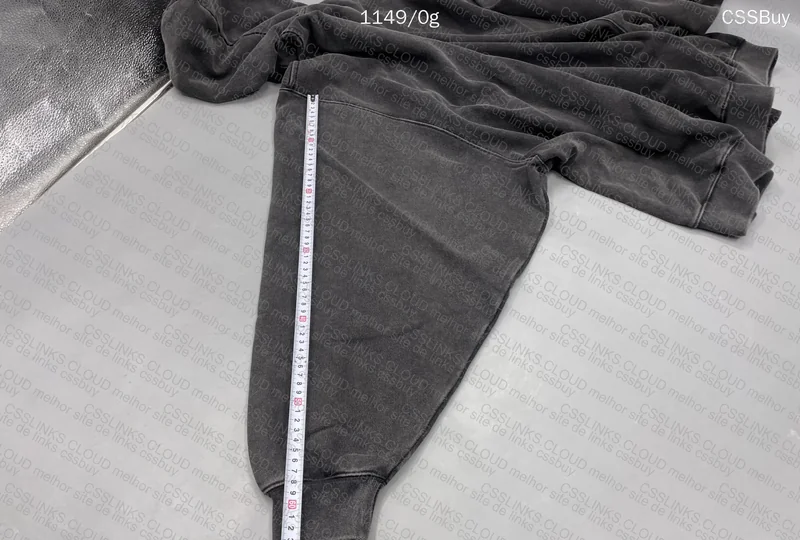 Vetements Hoodie 8