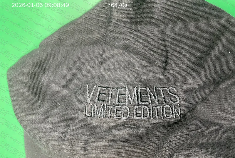 Vetements Paris Logo Hoodie 6