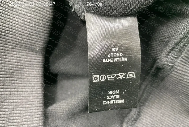 Vetements Paris Logo Hoodie 7