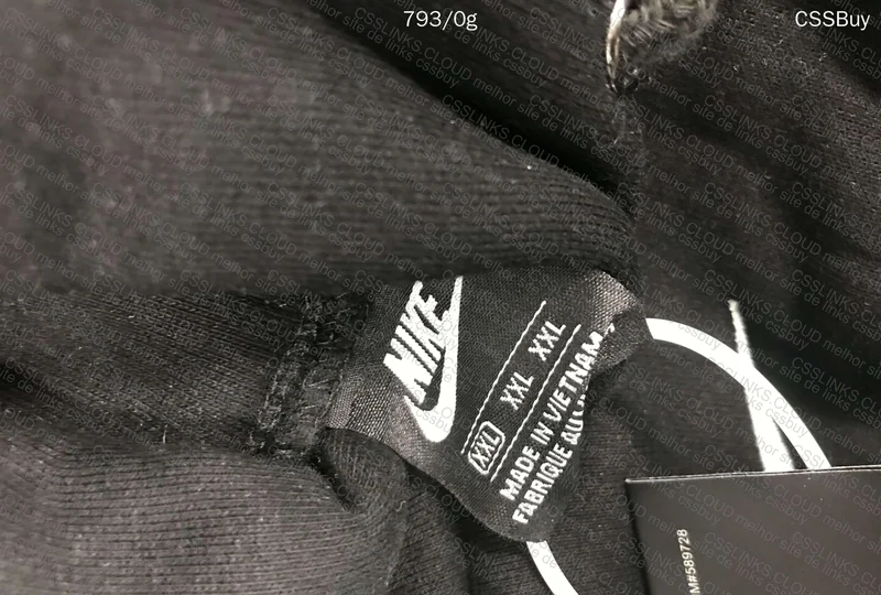 moleton Nike mini swoosh 4
