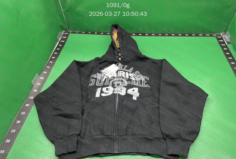 MOLETON SUPREME X MAISON MARGIELA 2