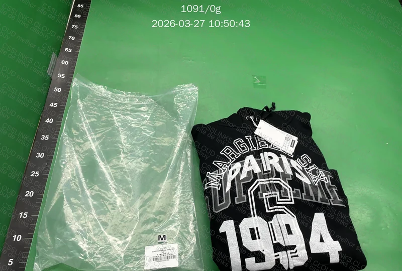 MOLETON SUPREME X MAISON MARGIELA 4