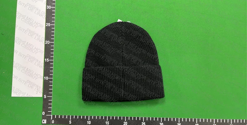 moncler knitted hat 3