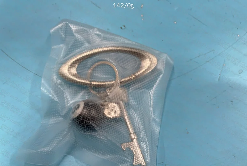 Oakley Carabiner 3