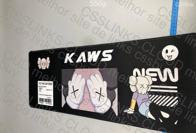 MOUSE PAD KAWS 2