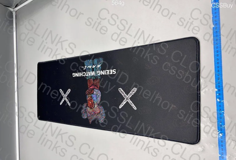 MOUSEPAD KAWS 3