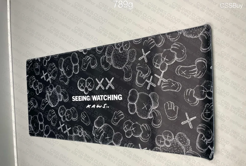 Mousepad Kaws