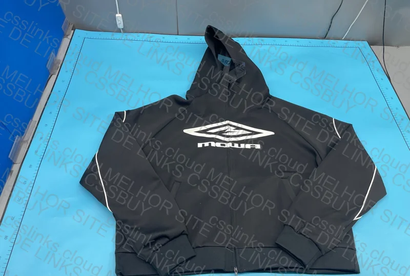 MOWALOLA TECH ZIP UP