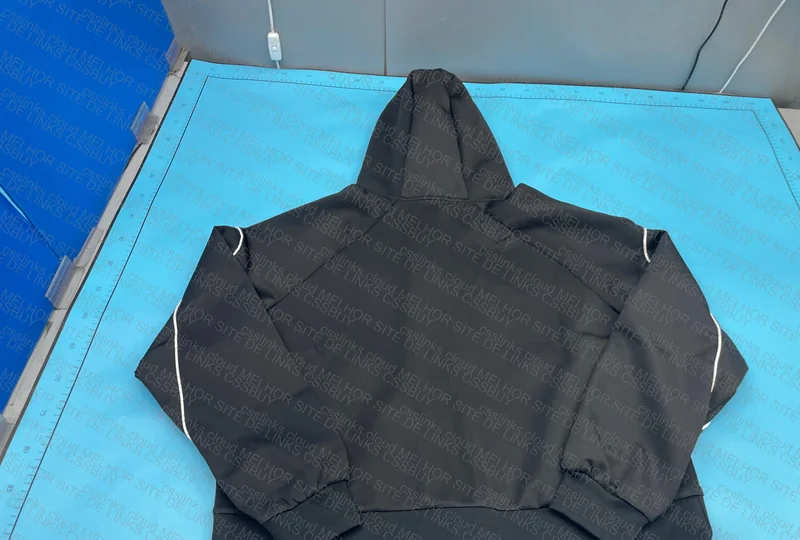 MOWALOLA TECH ZIP UP 4