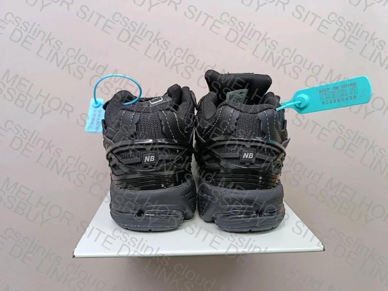 NB 1906 Triple Black 2