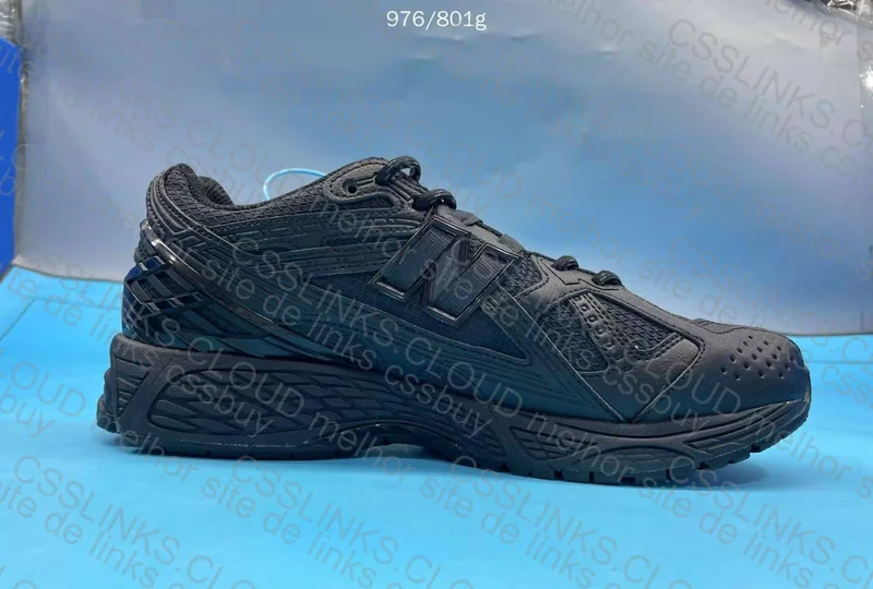 NB 1906R Triple Black 7