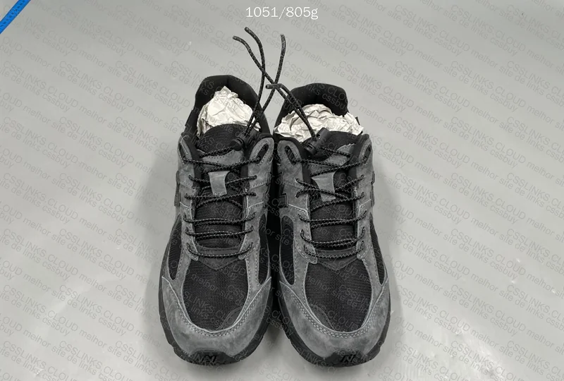 NB 2002R GORE-TEX