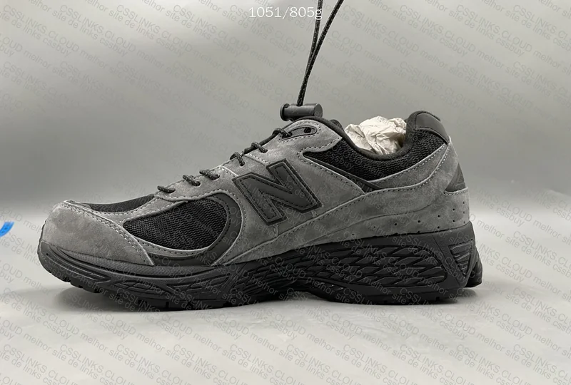 NB 2002R GORE-TEX 6
