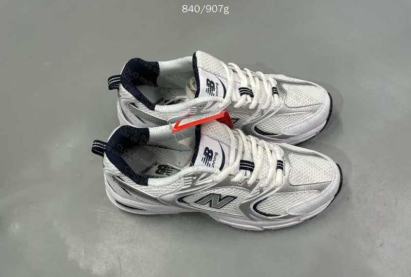 NB 530 (New, Help Me) 3