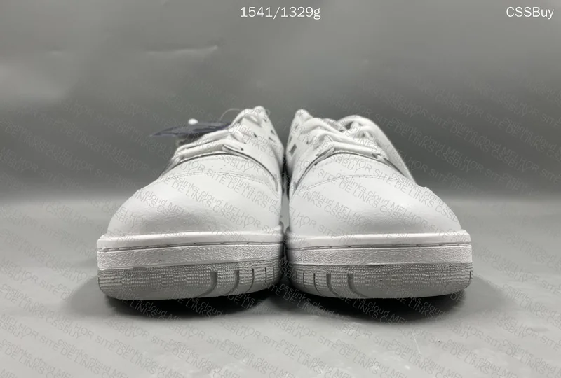 NB 550 - "White Grey"