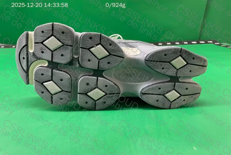 NB 9060 Artic Grey 7