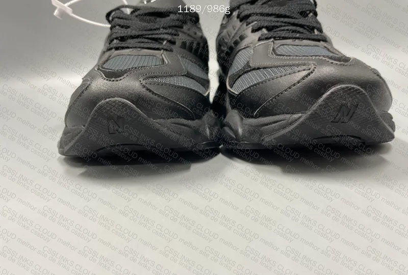 Nb 9060 black 3