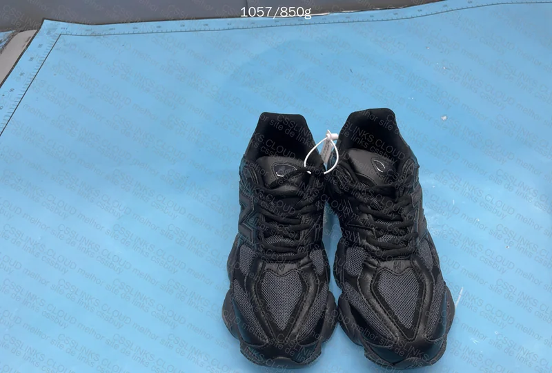 NB 9060 BRIGHT BLACK 7