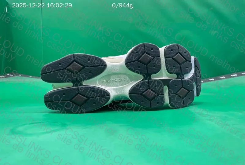 NB 9060 Brown Black