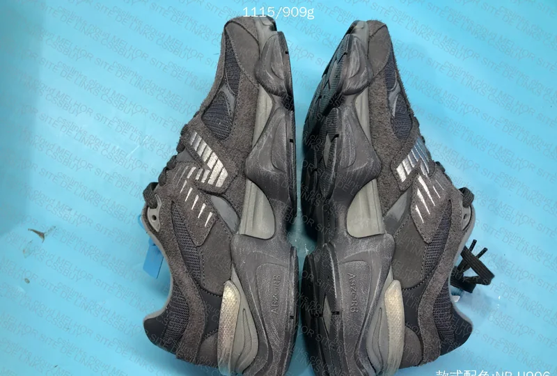 NB 9060 "Dark grey" (U9060SG) 6