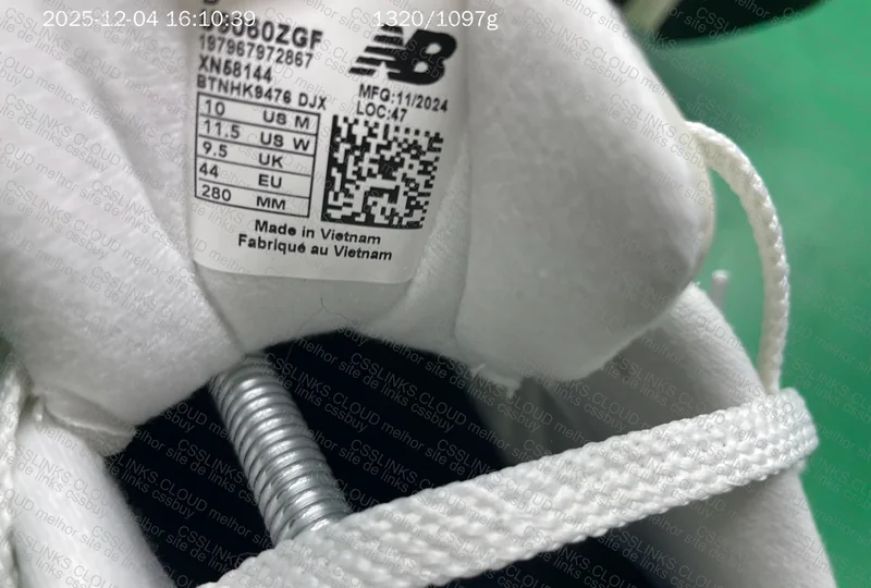 NB 9060 Sea Salt Rainclound 4