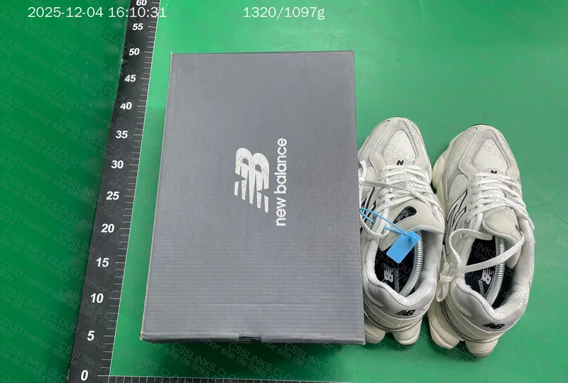 NB 9060 Sea Salt Rainclound 9