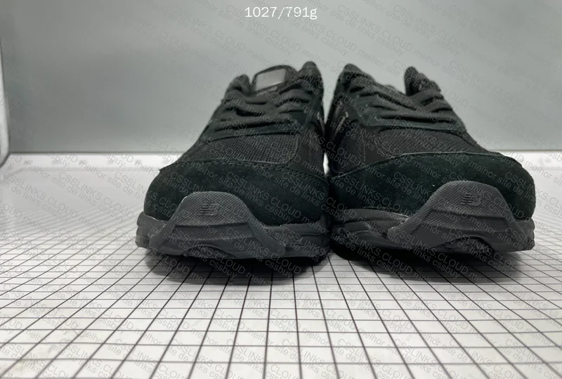 NB 990 v4 blind box