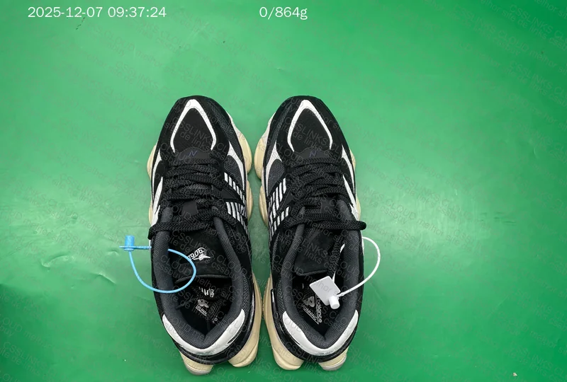 (NB) New Balance 9060 Black