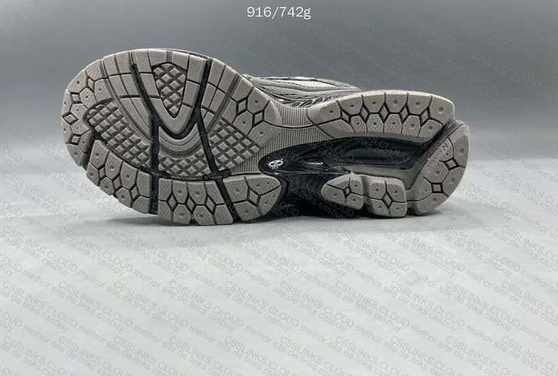 NB1906R Grey/Black - GL or RL? 4