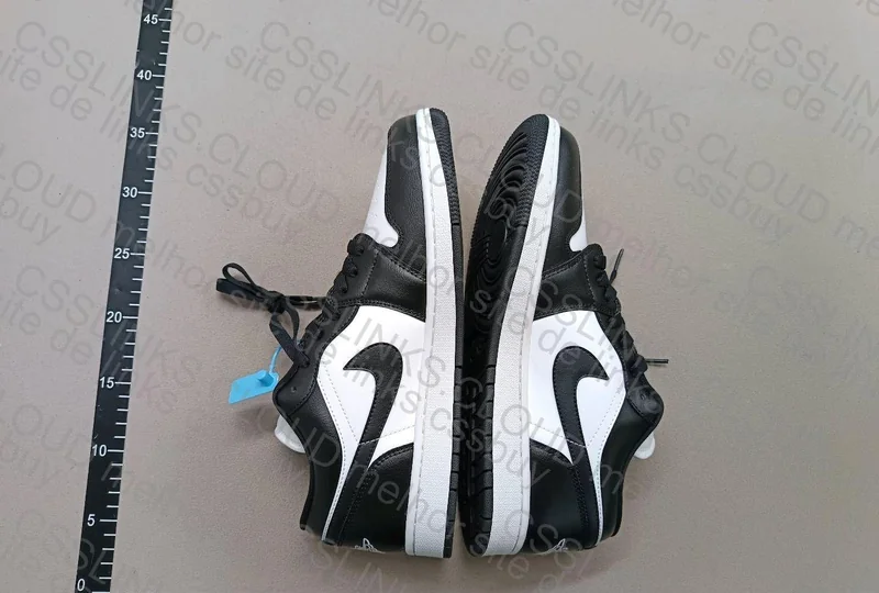 NB2002 E JORDAN 1