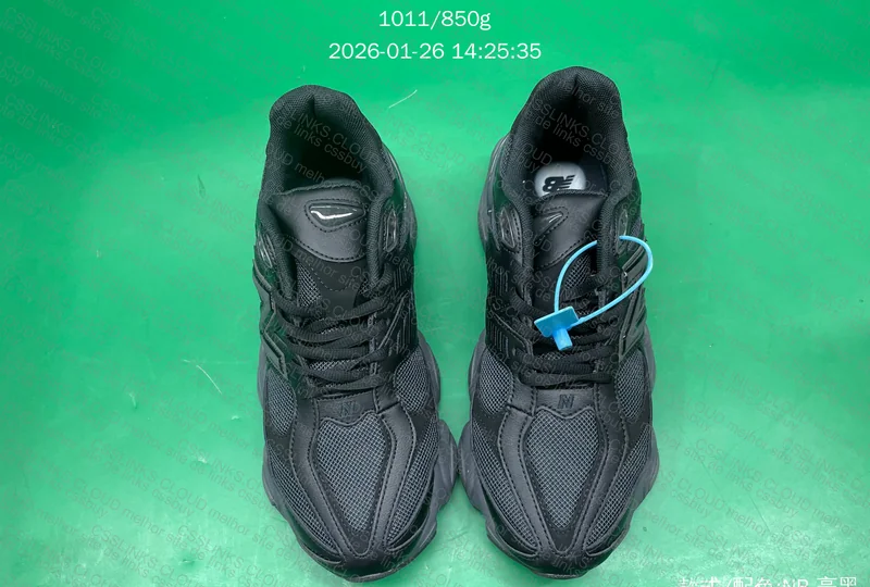 NB9060 Preto - New Balance U9060NRI 4