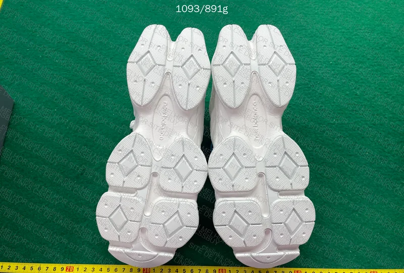 NB9060 Pure white 9