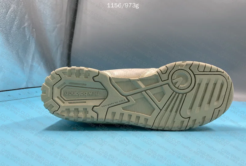 NEM BALANCE 550 BLIND BOX GL?