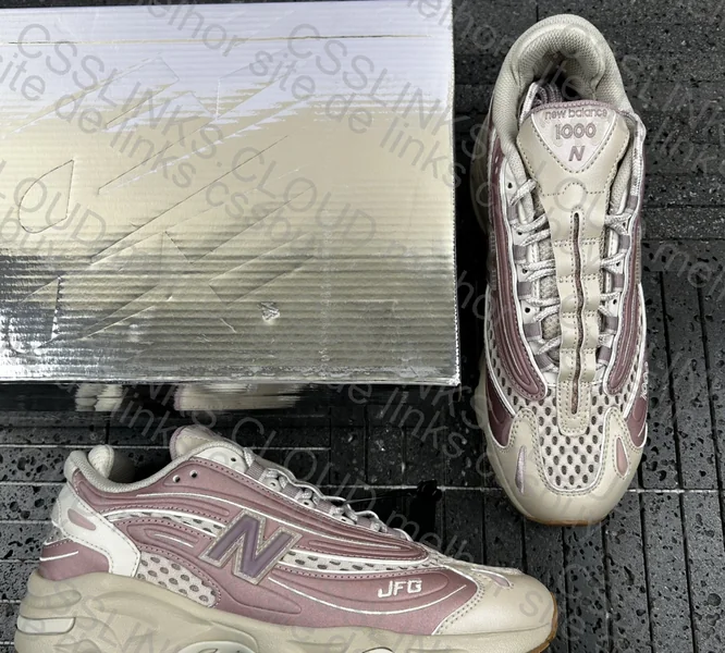 New Balance 1000 7